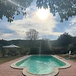 Il Casale Del Ginepro Bed & Breakfast 4*