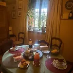 Il Casale Del Ginepro Bed & Breakfast 4*
