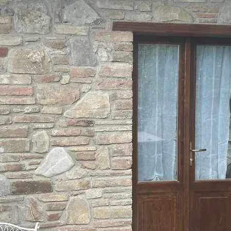 Il Casale Del Ginepro Alojamento de Acomodação e Pequeno-almoço Migliano