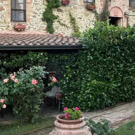 Bed and Breakfast Il Casale Del Ginepro 4*