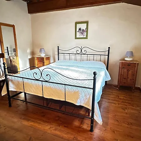 Il Casale Del Ginepro Nocleg ze śniadaniem 4*
