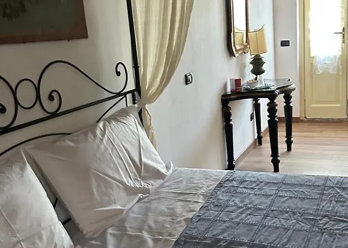 Il Casale Del Ginepro Alojamento de Acomodação e Pequeno-almoço 4*