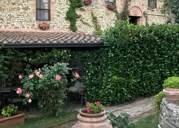 Alojamento de Acomodação e Pequeno-almoço Il Casale Del Ginepro 4*